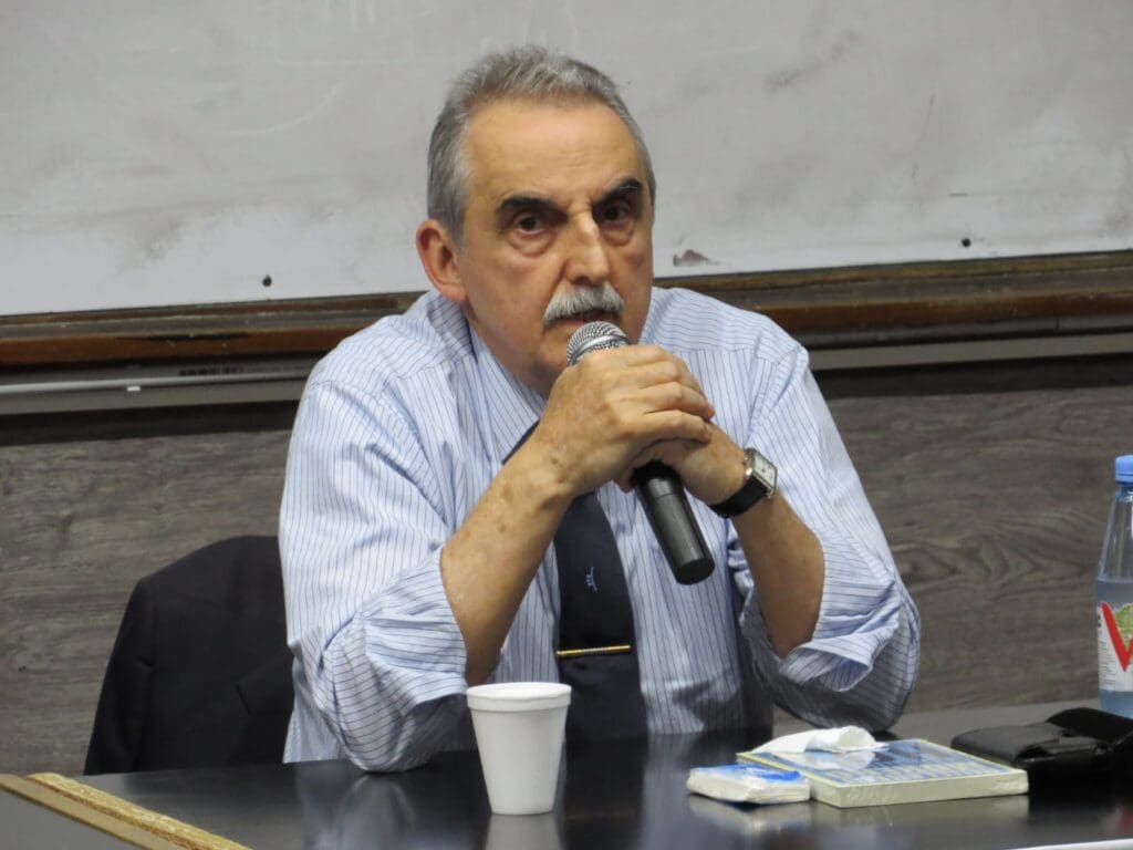 «La reindustrialización es el camino para que Argentina lidere en el mundo» 4 IMG 20250425 WA0039