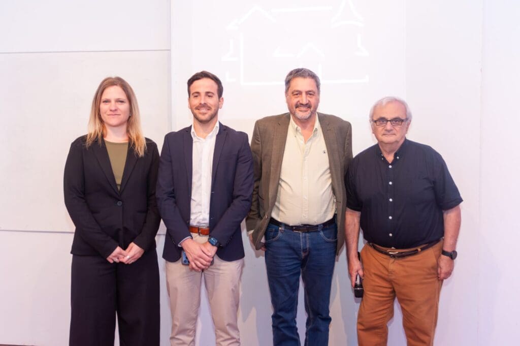 "El Arte de Iluminar el Arte": presentaron la nueva iluminación de Villa Victori 3 IMG 20251106 WA0071