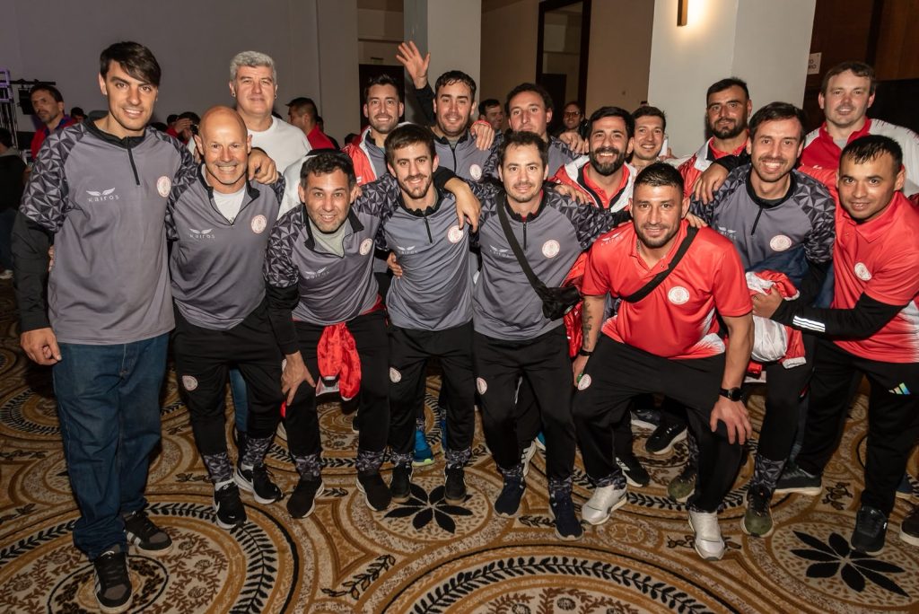 Mar del Plata recibió al fútbol sénior con una gala inaugural que reunió a 20 equipos 3 IMG 20260816 WA0012